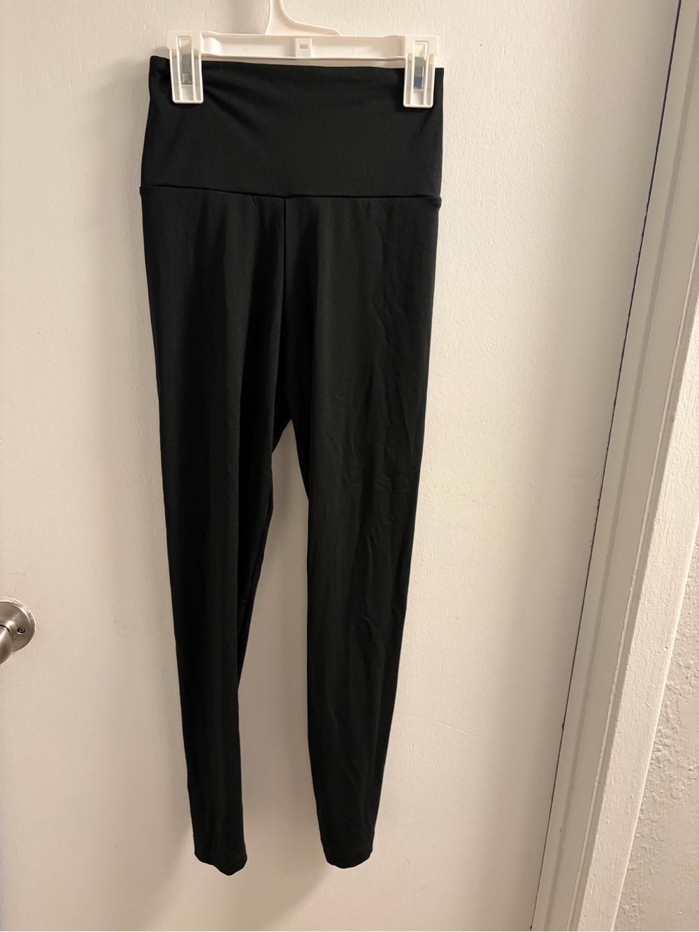 Varsity Spirit Black High Waisted Athletic Cheer Leggings Size M
